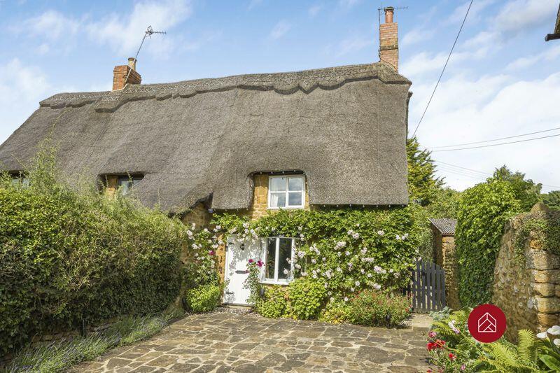 3 bedroom cottage for sale in The Cottage, Banbury, OX15