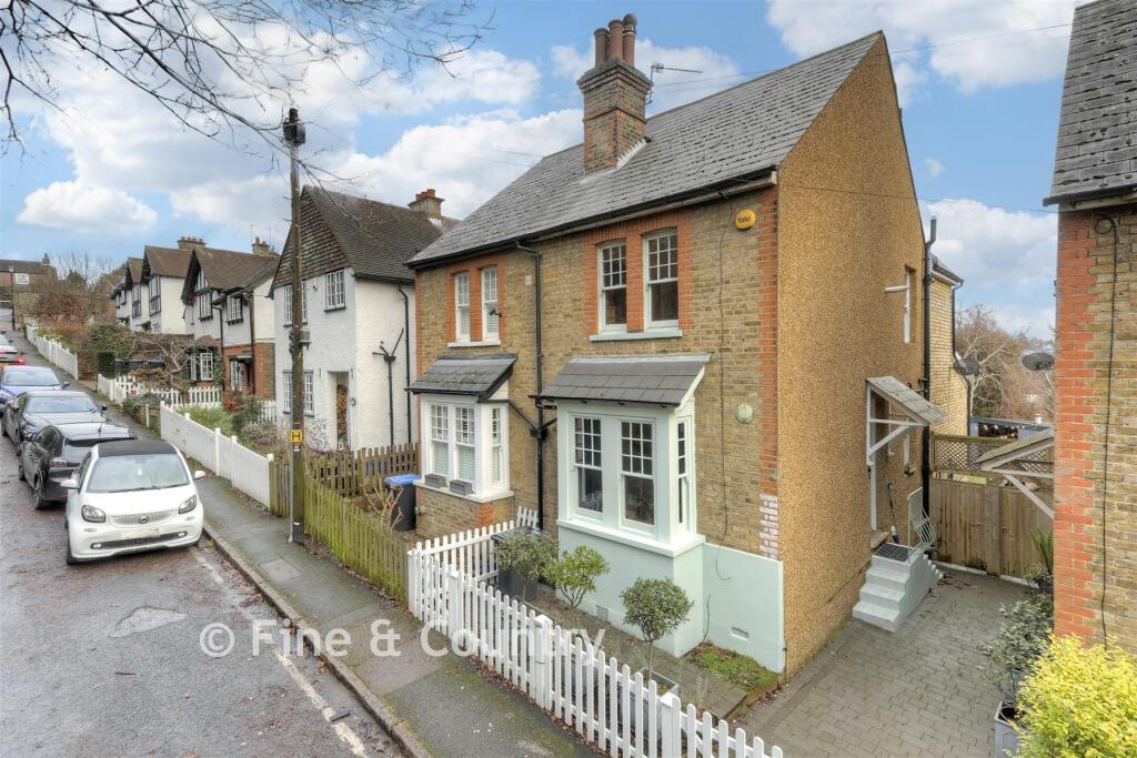 Main image of property: York Hill, Loughton, Essex
