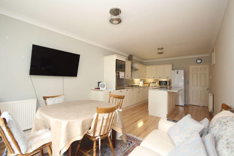 4 bedroom detached bungalow for sale in Thorpe Avenue, Tonbridge, TN10