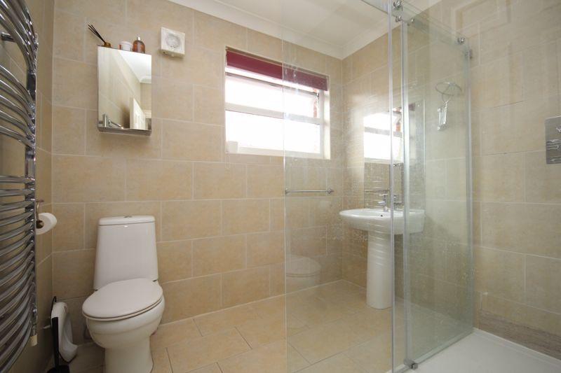 4 bedroom detached bungalow for sale in Thorpe Avenue, Tonbridge, TN10