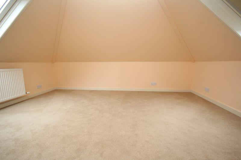 4 bedroom detached bungalow for sale in Thorpe Avenue, Tonbridge, TN10