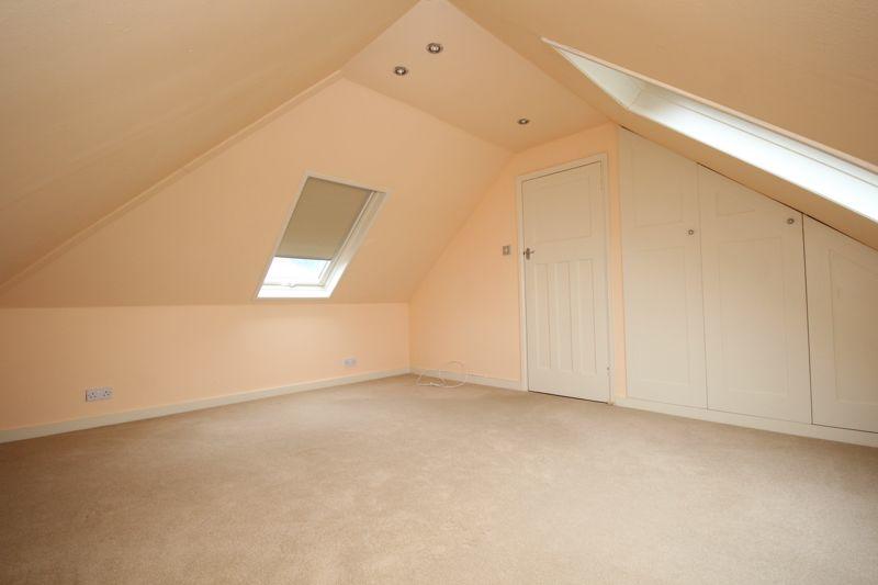 4 bedroom detached bungalow for sale in Thorpe Avenue, Tonbridge, TN10
