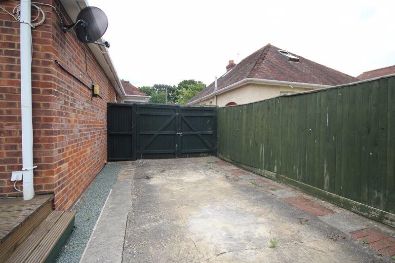 4 bedroom detached bungalow for sale in Thorpe Avenue, Tonbridge, TN10