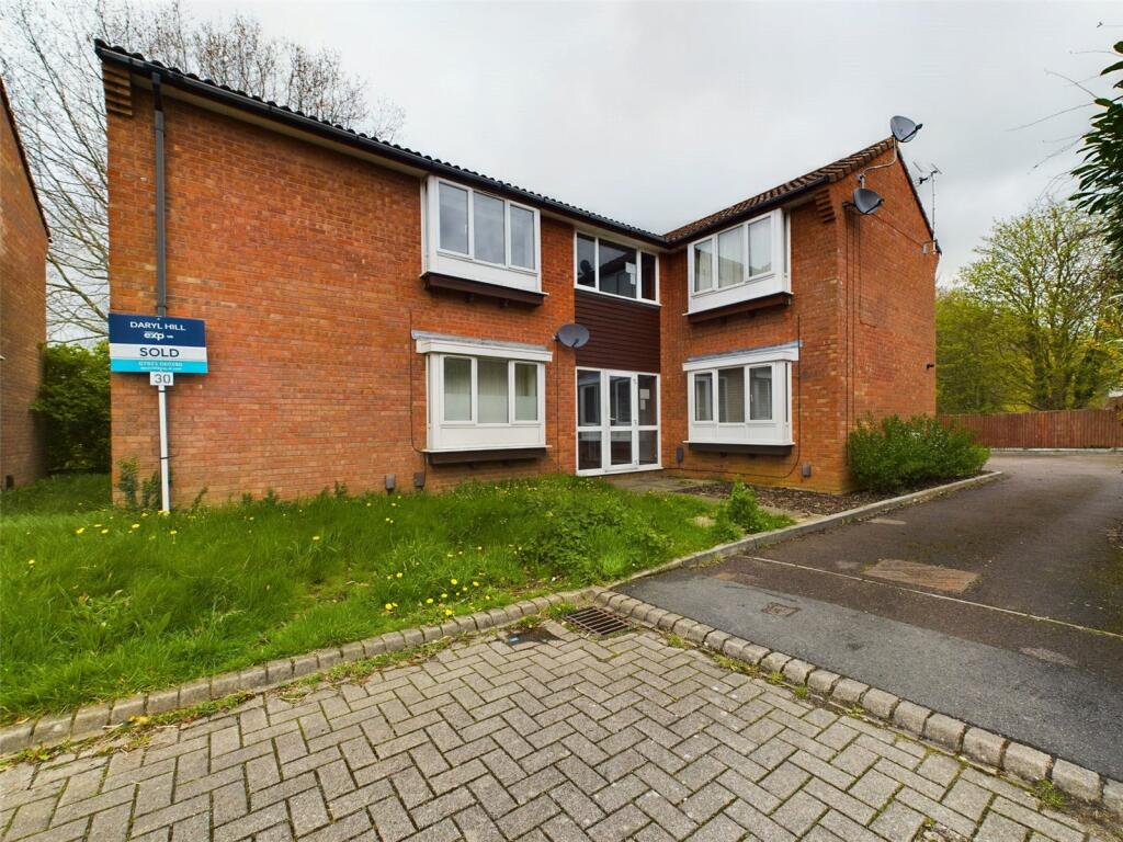 1 bedroom apartment for sale in Dowding Way, Churchdown, Gloucester, Gloucestershire, GL3
