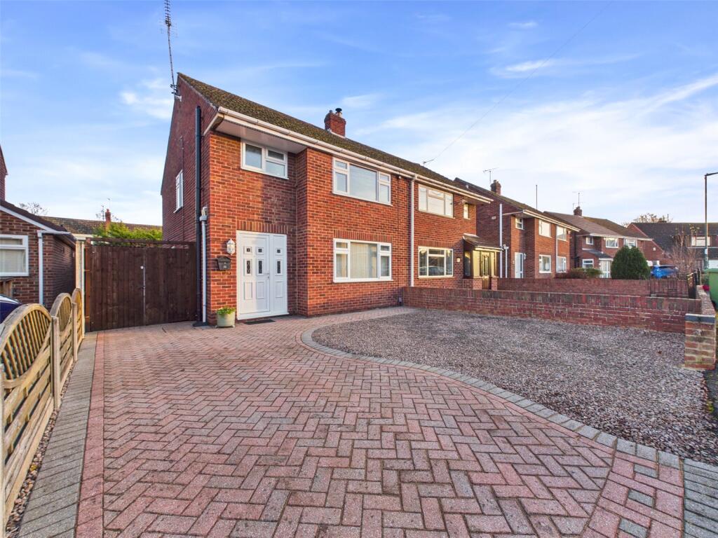 Main image of property: Goodmoor Crescent, Churchdown, Gloucester, Gloucestershire, GL3