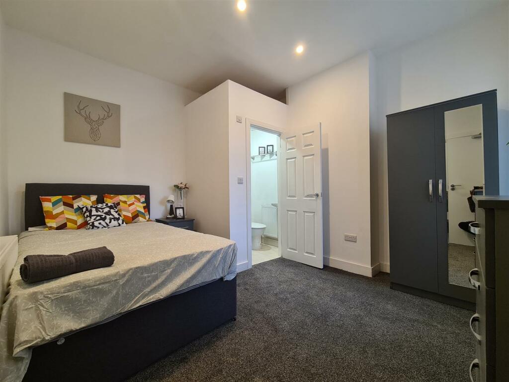 Additional property image - Bearwood Road, Smethwick