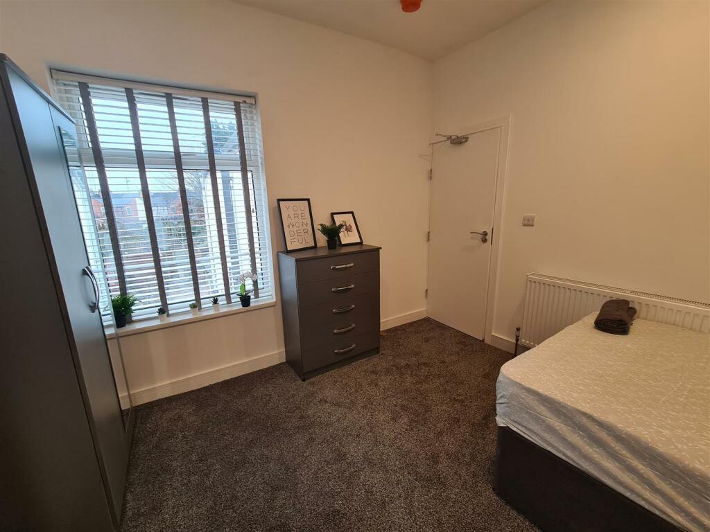 Additional property image - Bearwood Road, Smethwick