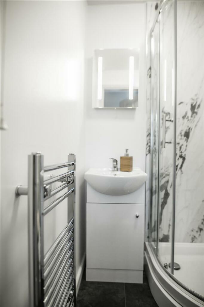 Additional property image - Windmill Lane, Smethwick, Birmingham