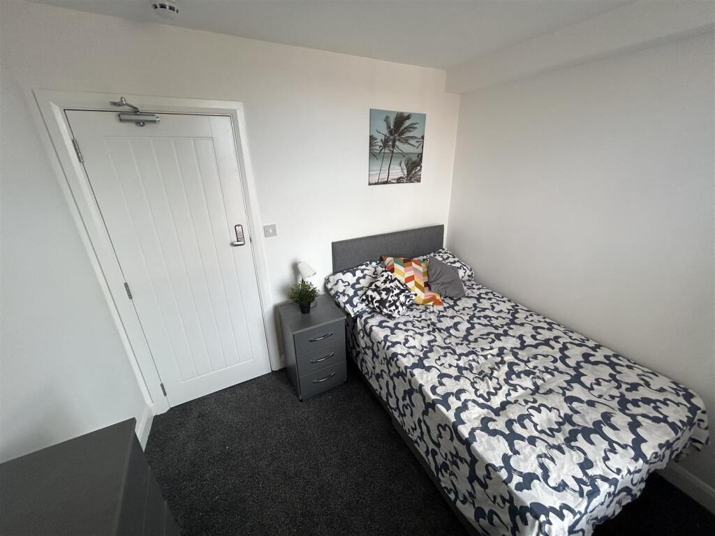 Main image of property: Mount Pleasant, Redditch
