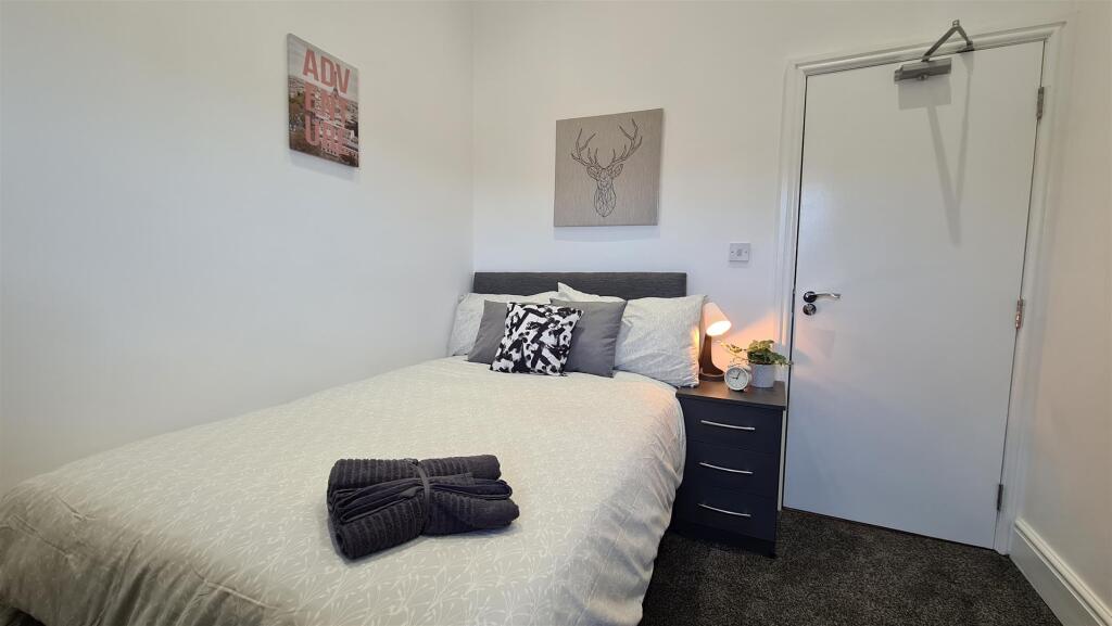 Main image of property: Rood End Road, Oldbury