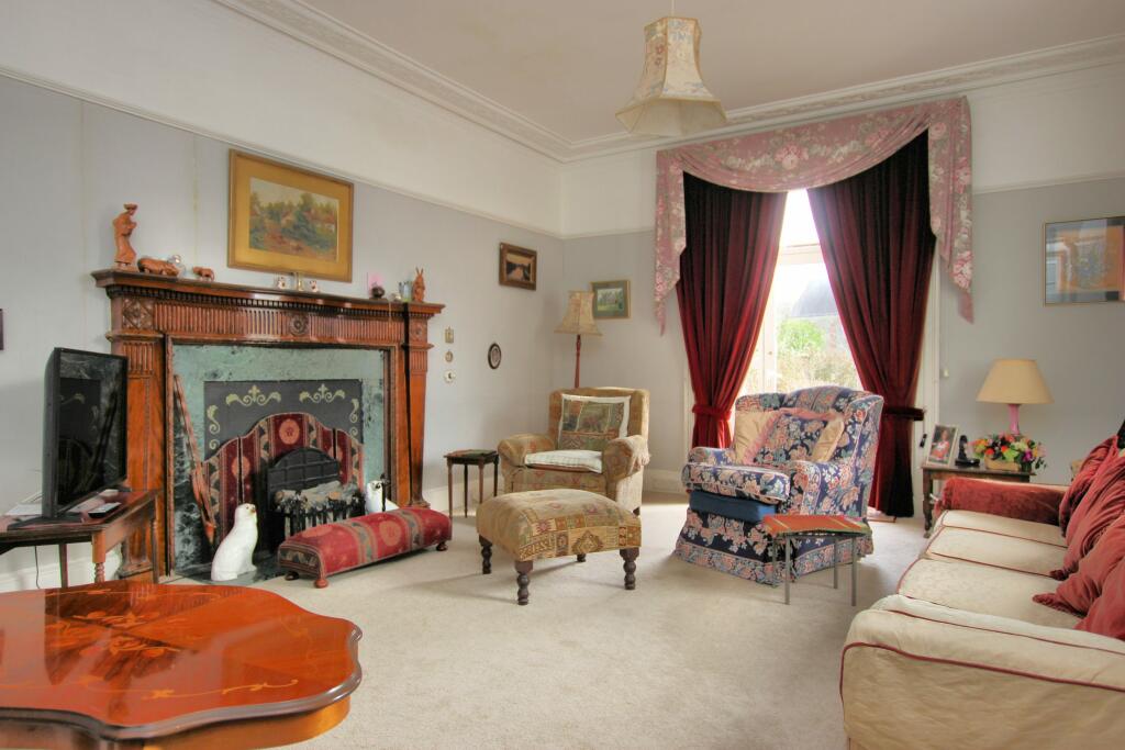 7 bedroom town house for sale in 7 Castle Street, Kirkcudbright, DG6