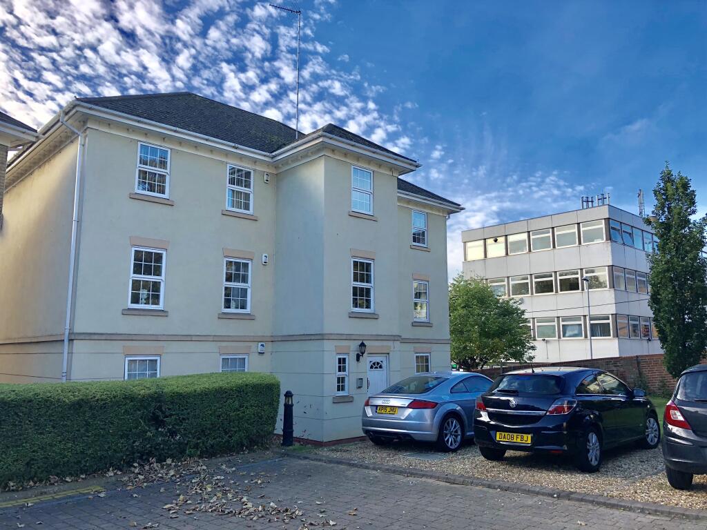 Main image of property: Scholars Court, Derngate NN1