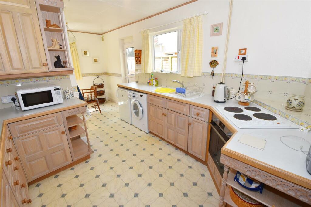 Additional property image - Lullington Road, Knowle, Bristol