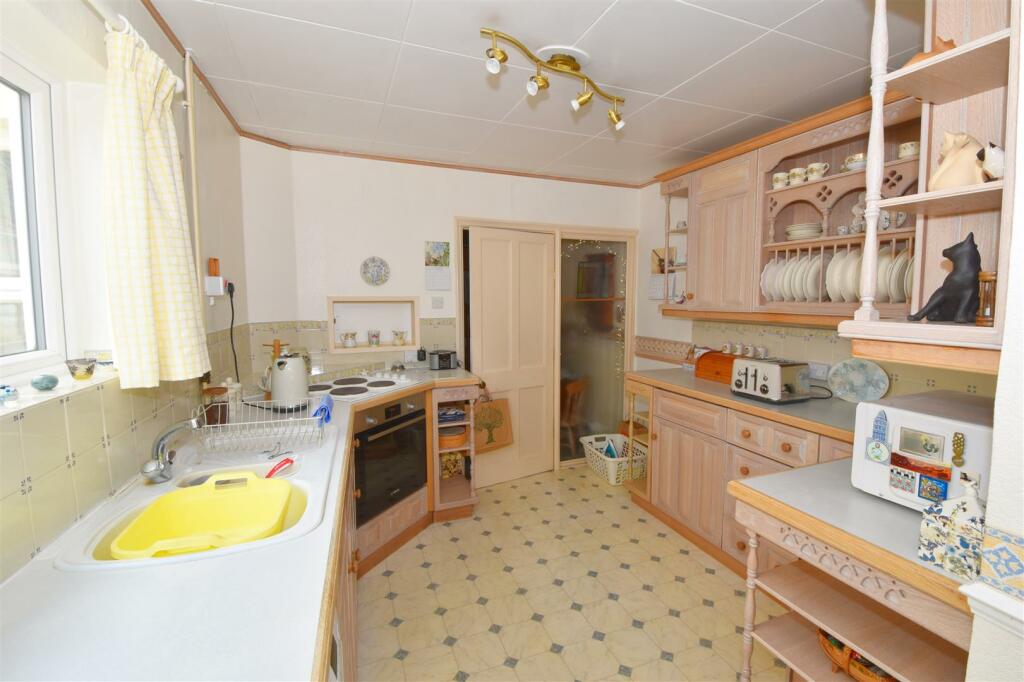Additional property image - Lullington Road, Knowle, Bristol