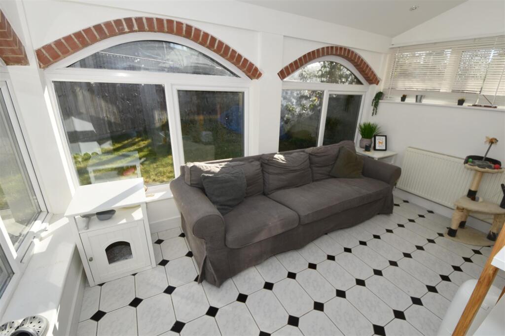 Additional property image - Long Eaton Drive, Bristol