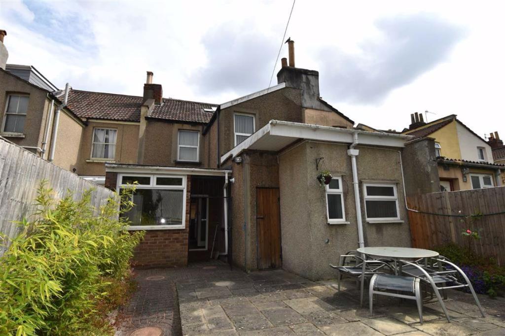 3 bedroom terraced house for sale in Bedminster, Bristol, BS3