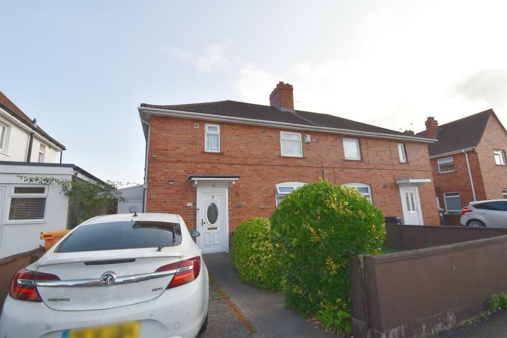 2 bedroom semidetached house for sale in Daventry Road, Knowle