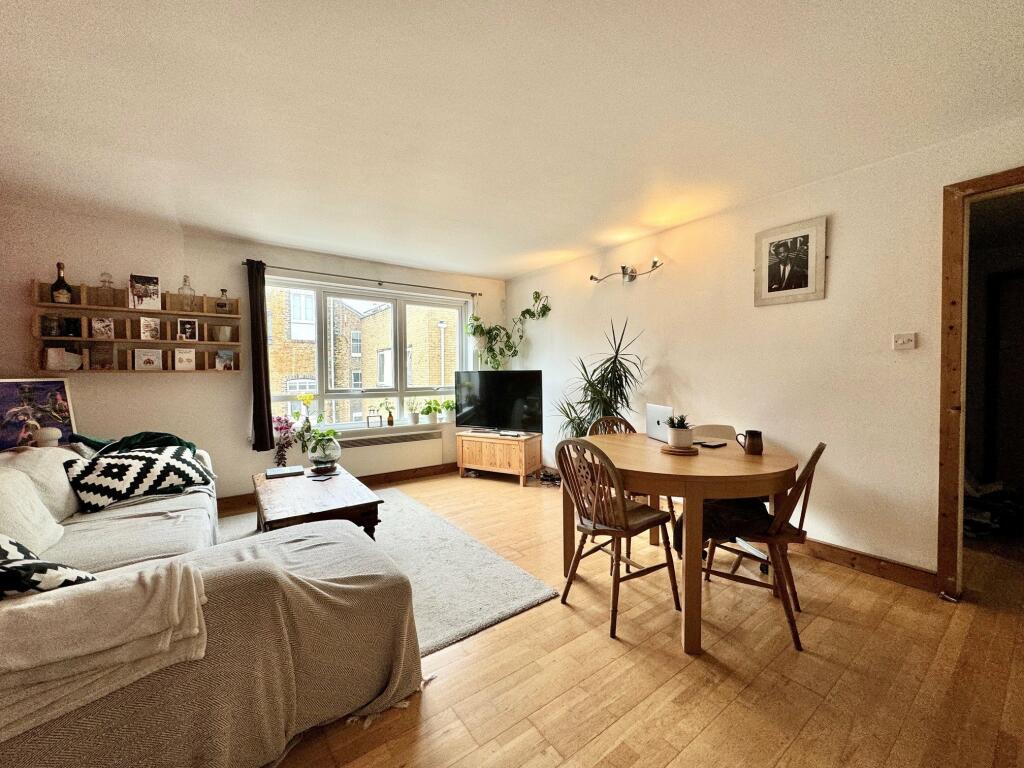2 bedroom flat for rent in Sussex Way, Upper Holloway, N19
