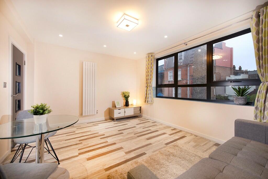 Main image of property: Turner Street, London, E1