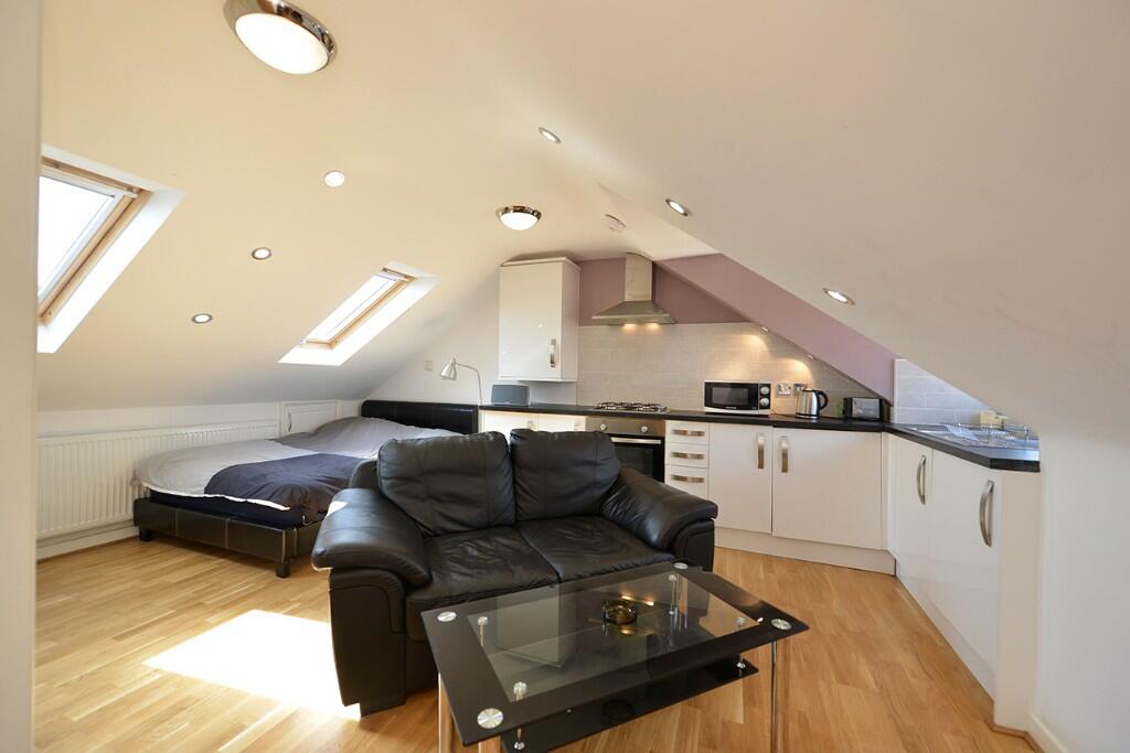 Main image of property: Green Lane, Ilford, London, IG1