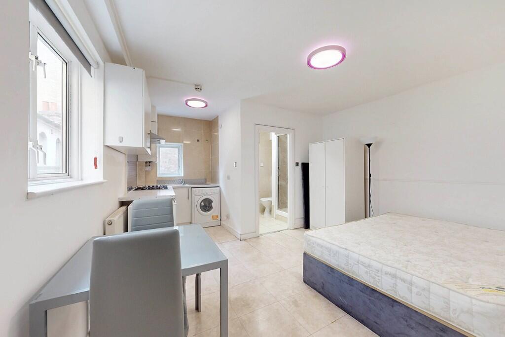 Main image of property: Commercial Road, London, E1