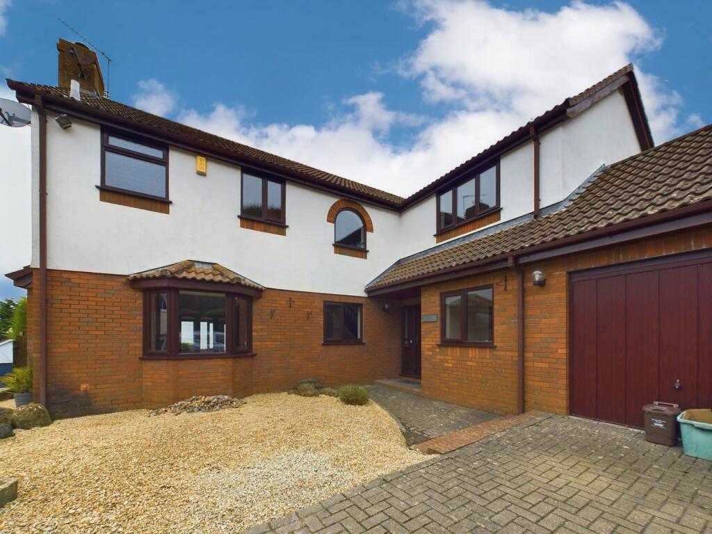 Main image of property: Little Halt, Portishead, Bristol, BS20
