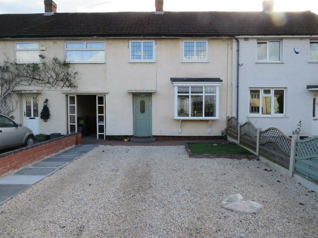 2 bedroom terraced house for sale in East Meadway, Tile Cross