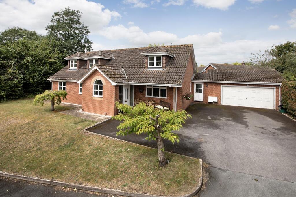 Main image of property: Torrington Place, Kenton, EX6