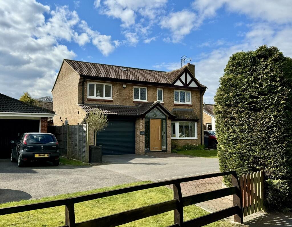 Main image of property: Gilpin Close, Dawlish, EX7