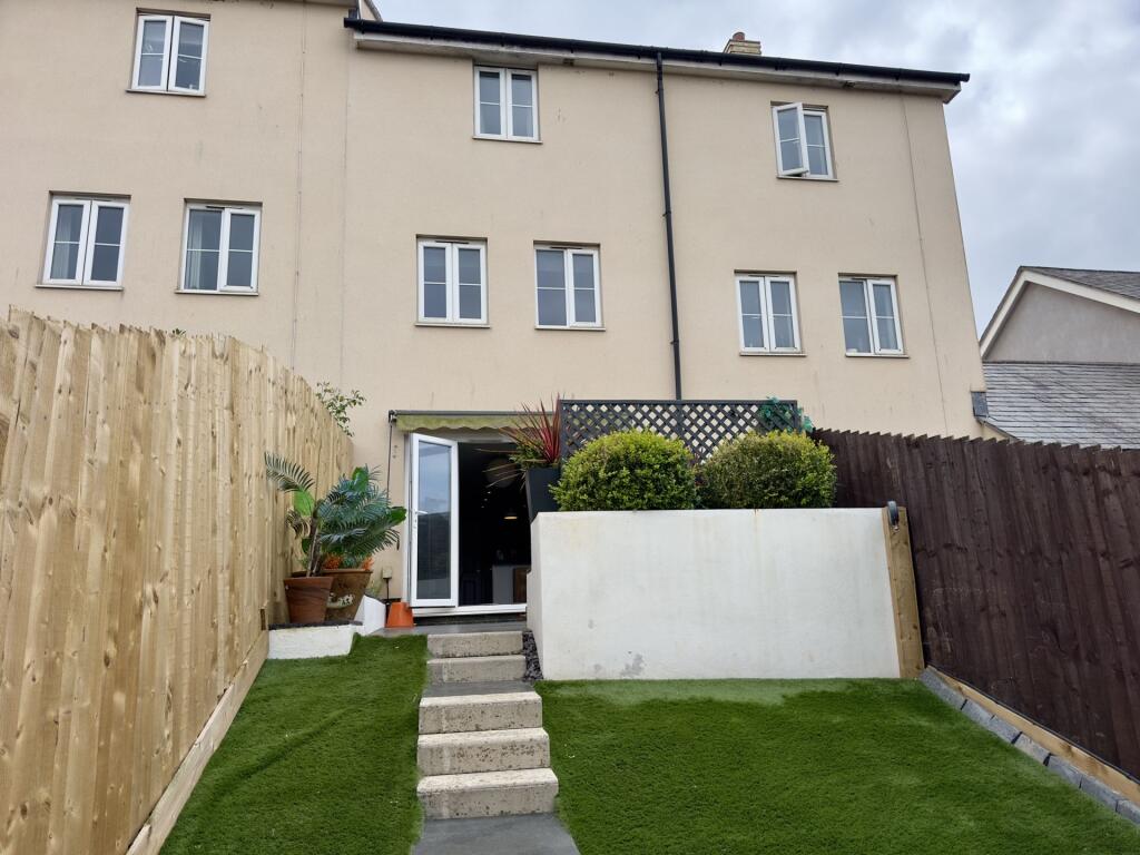 Main image of property: Roscoff Road, Dawlish, EX7