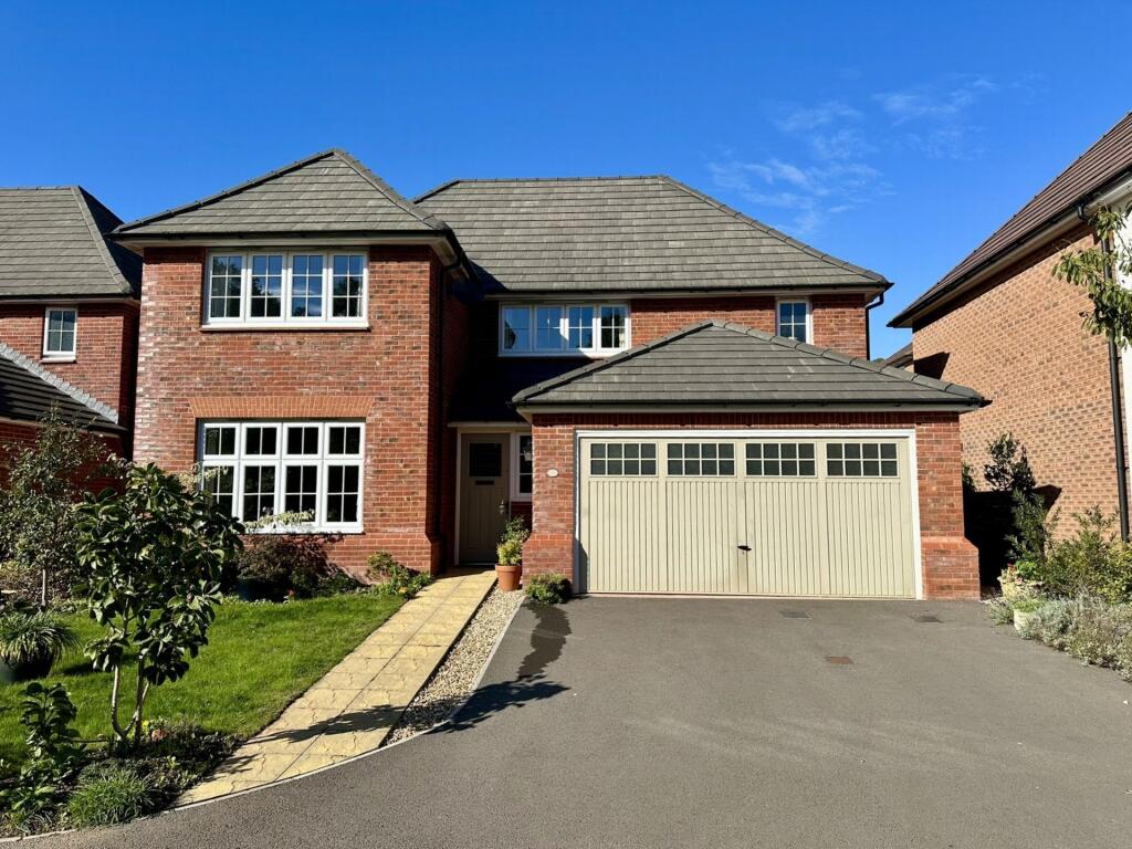 Main image of property: Curlew Way, Dawlish, EX7
