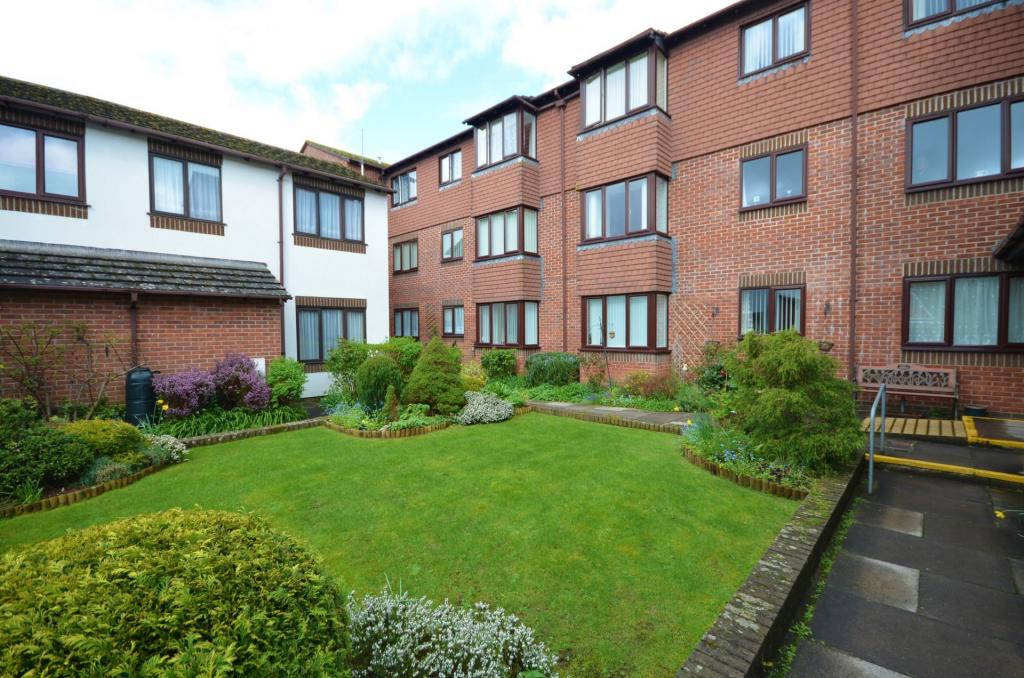 2 bedroom terraced house for sale in Stonelands Mews, Dawlish, EX7