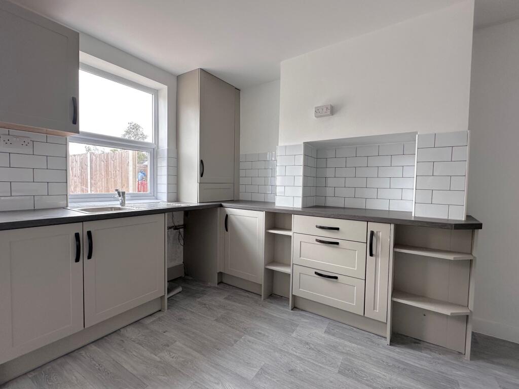 Main image of property: Victoria Crescent, Burton-on-Trent, DE14 2QA