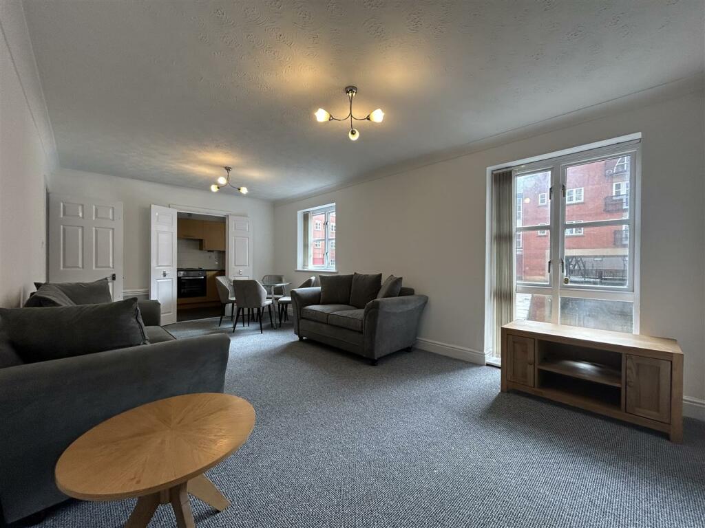 3 bedroom apartment for rent in James Brindley Basin, Manchester, M1