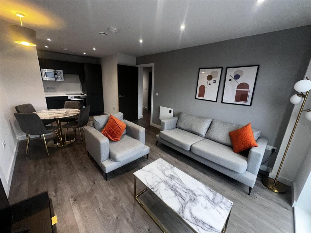 Main image of property: 616 Commerce Quay, 221 Ordsall Lane, M5 4DW