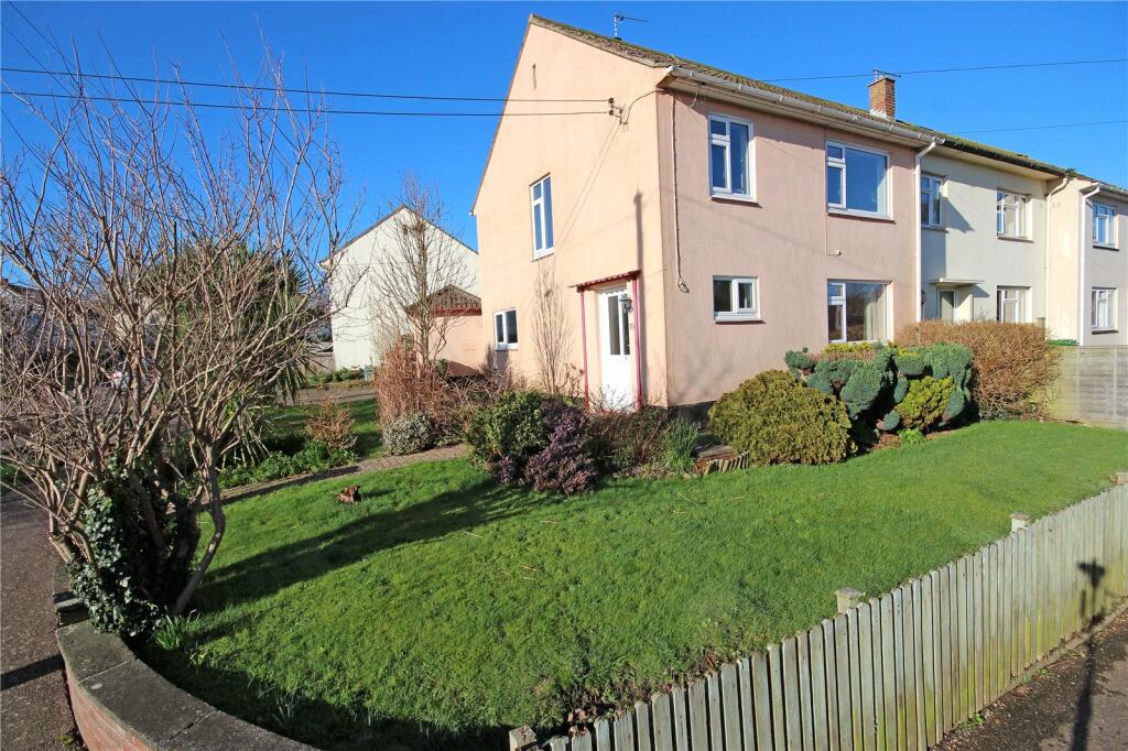 3 bedroom end of terrace house for sale in Elizabeth Road, Seaton