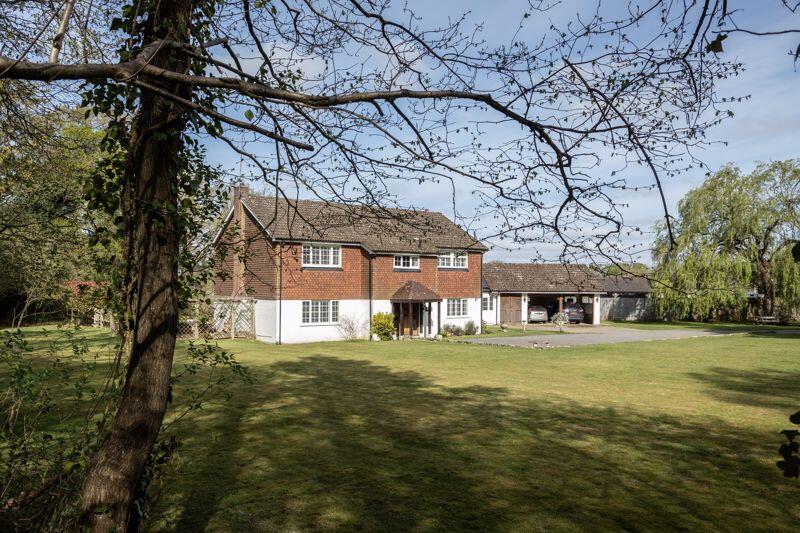Main image of property: Roundstreet Common, Billingshurst