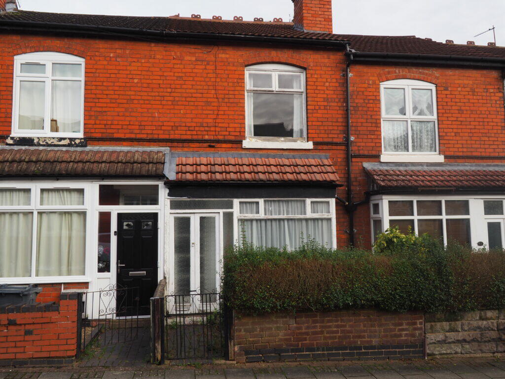 2 bedroom terraced house for sale in Windsor Road, Stirchley B30 3DB, B30