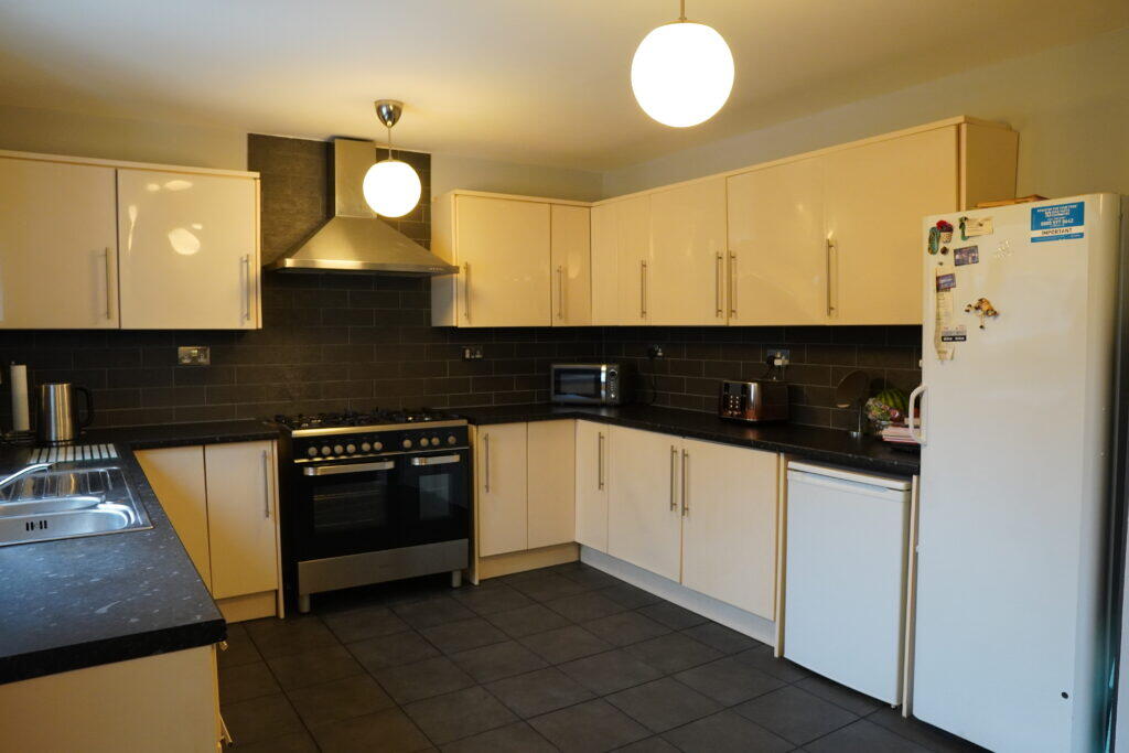 Additional property image - Pastures Walk, Kings Norton, Birmingham