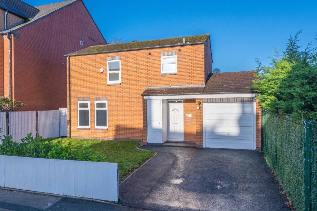 Main image of property: Poplar Road, Kings Heath, Birmingham B14 7AA