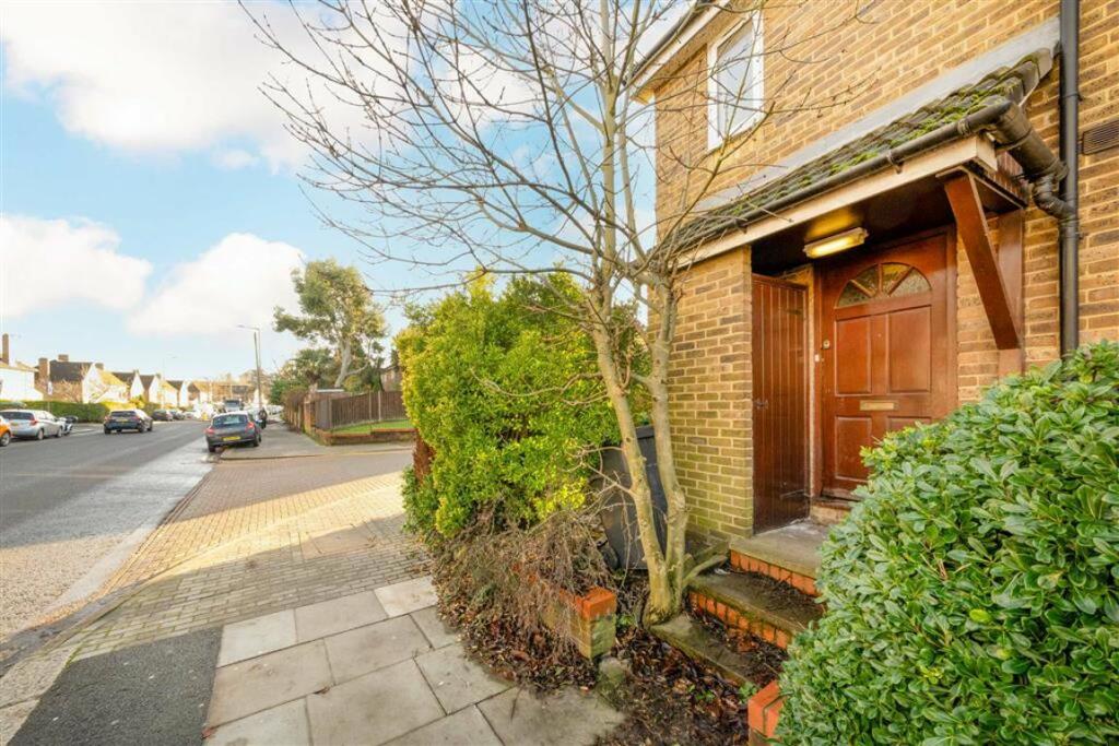 1 bedroom house for sale in Lichfield Road, Cricklewood, NW2