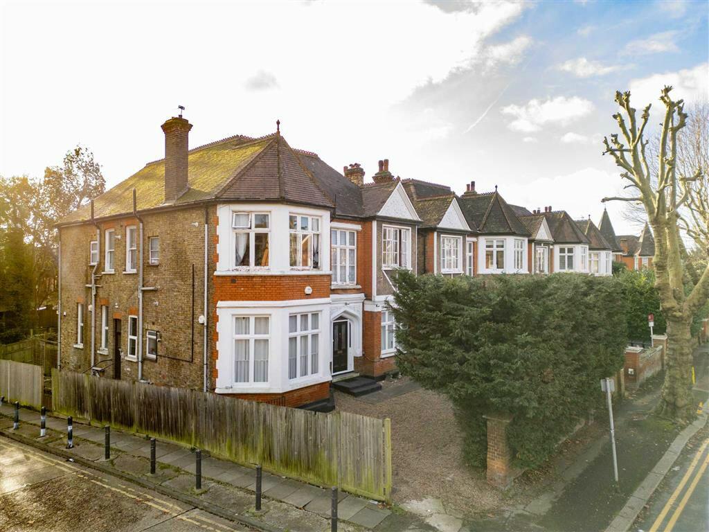 Main image of property: Mapesbury Road, Cricklewood
