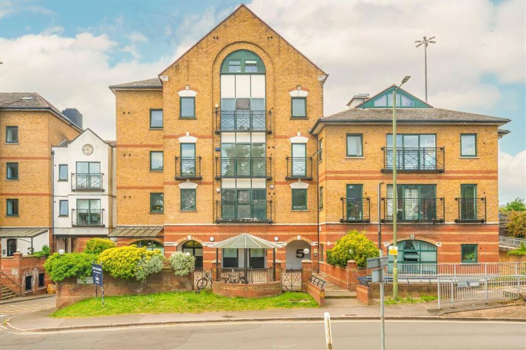 Main image of property: Brent Cross Gardens, Brent Cross