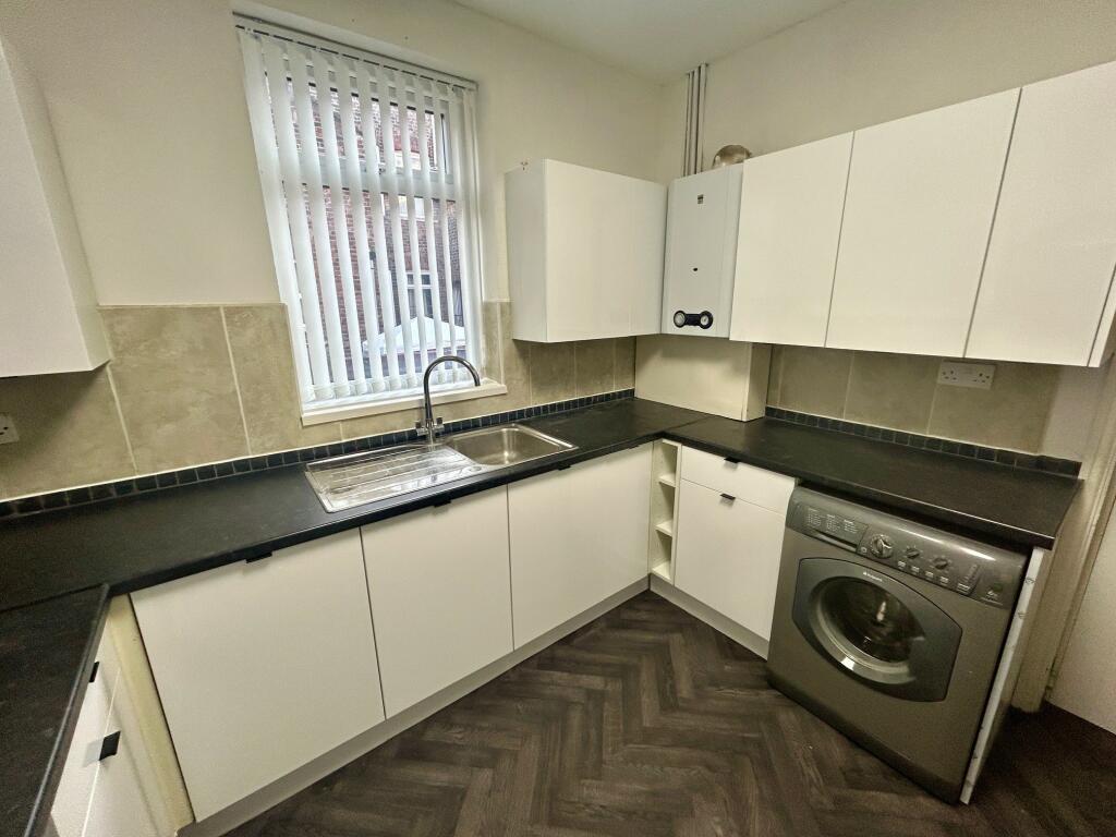 1 bedroom house share for rent in Worsley Grove, Levenshulme, M19