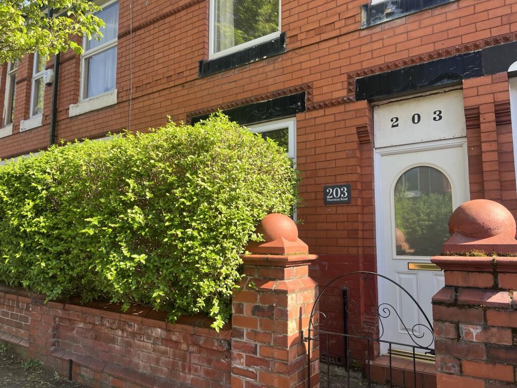 2 bedroom house for rent in Thornton Road, Manchester M14