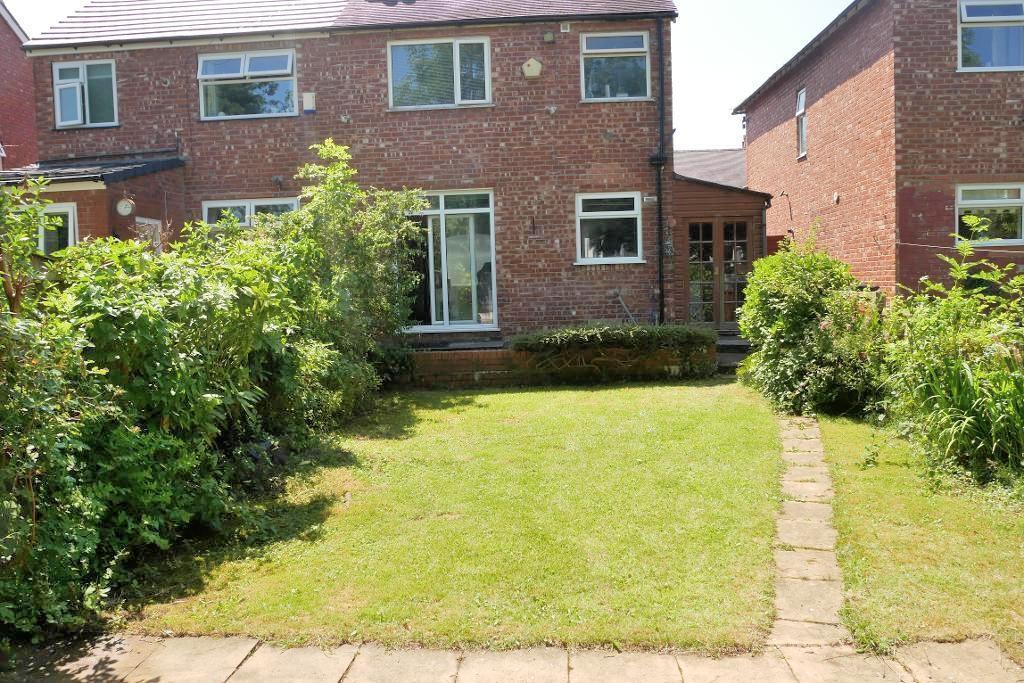 3 bedroom semidetached house for sale in Dial Road, Great Moor