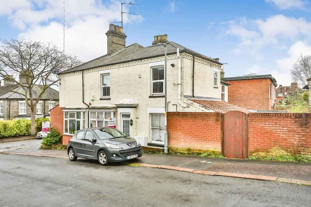 1 bedroom ground floor flat for sale in Winter Road, Norwich, NR2