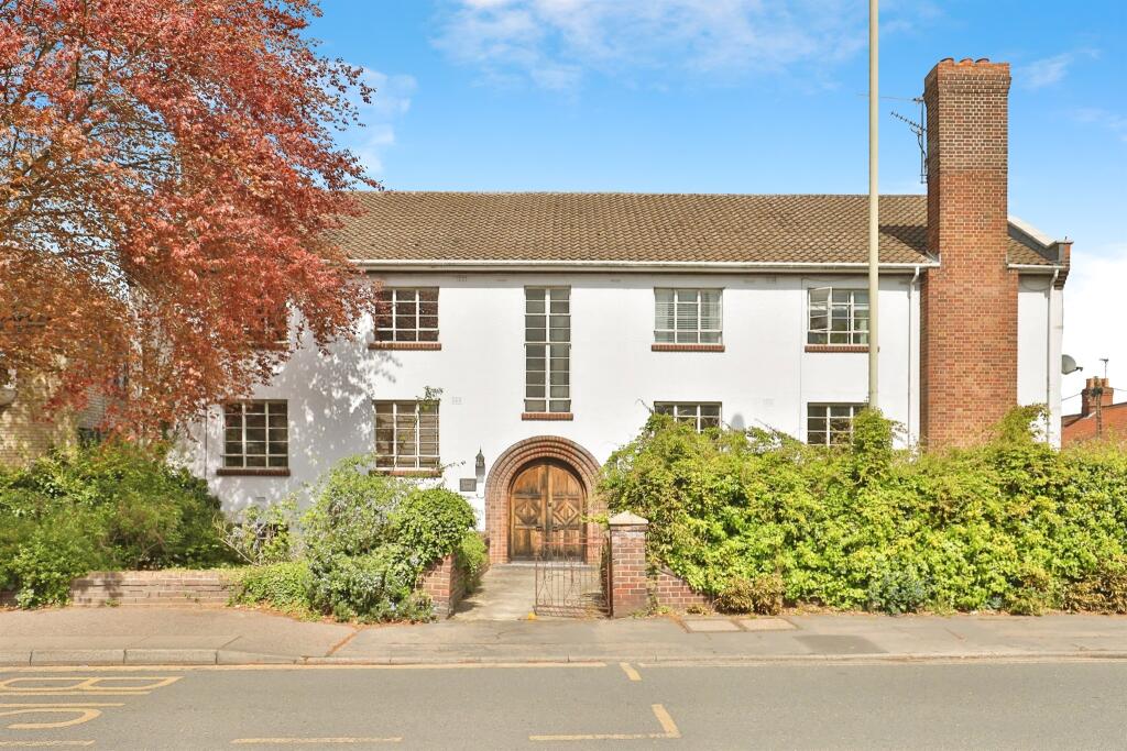 Main image of property: Earlham Road, Norwich