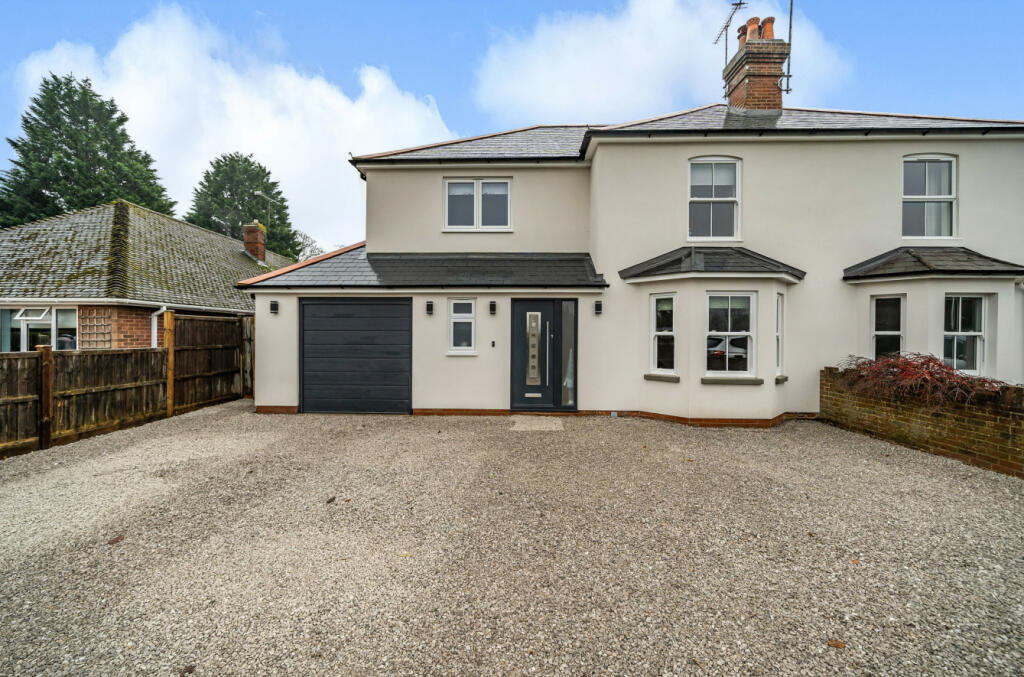 4 bedroom semidetached house for sale in Recreation Road, Rowledge