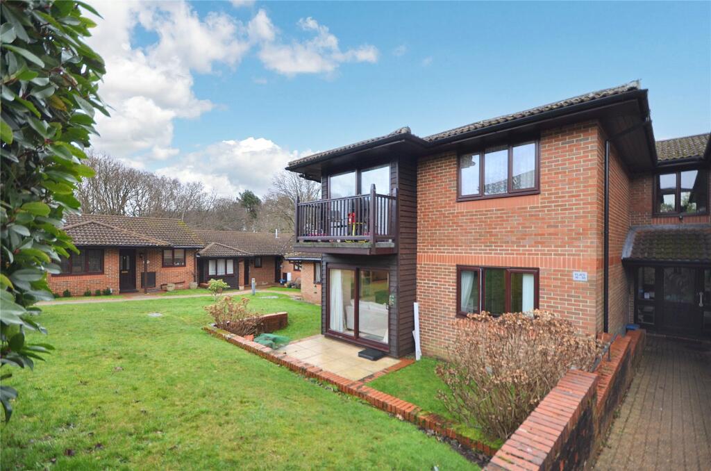 1 bedroom apartment for sale in The Ferns, Bricksbury Hill, Farnham
